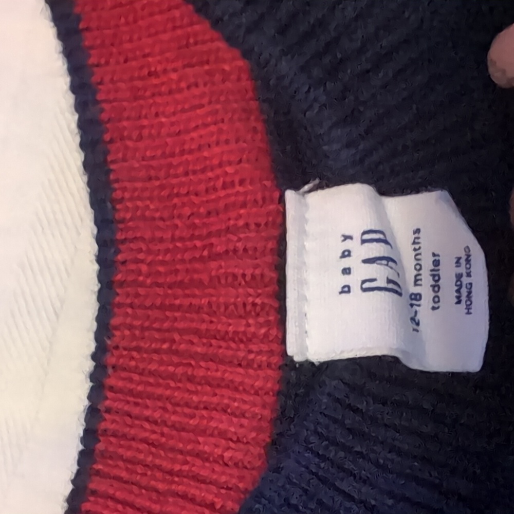 12 to 18 months old toddler Baby Gap sweater